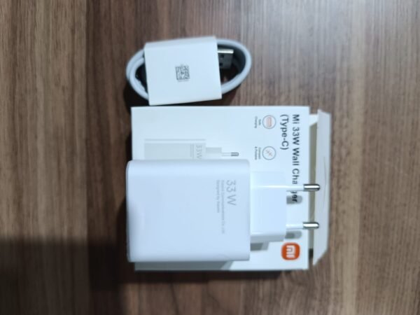 Xiaomi 33 Wolt Şarj Cihazı - Xiaomi Şarj Aleti - Görsel 2